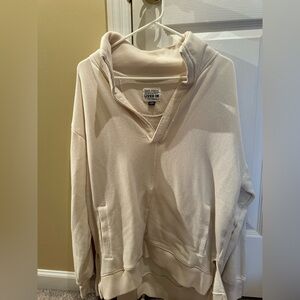 American Eagle Lounge V-Neck